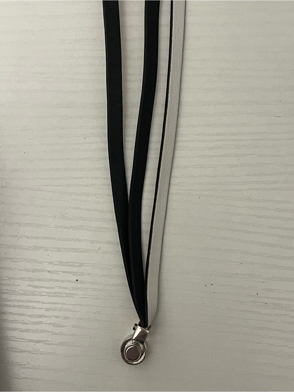 Alexander McQueen Black Leather Multi-Strand Bracelet with Silver Skull Clasp - Picture 6 of 8